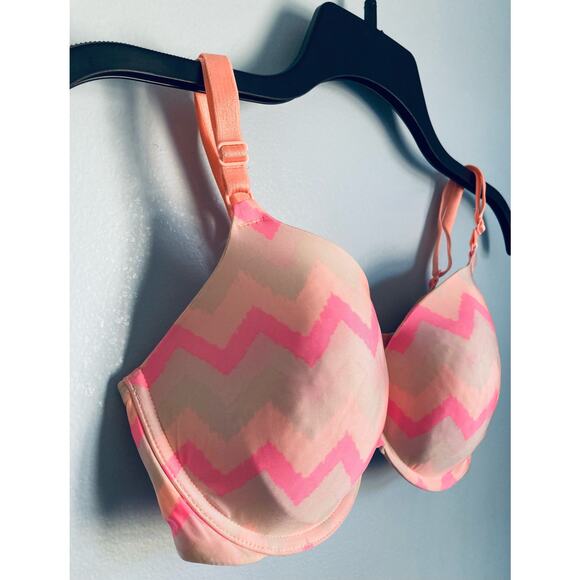 Victoria's Secret T Shirt Bra 34D Perfect Coverage - Picture 2 of 8